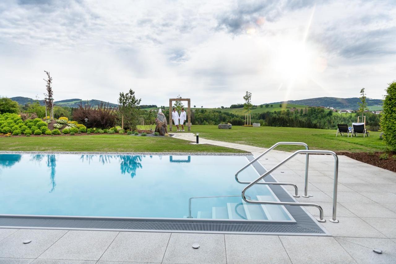 Landrefugium Obermueller 4,5 Sterne Otel Untergriesbach Dış mekan fotoğraf