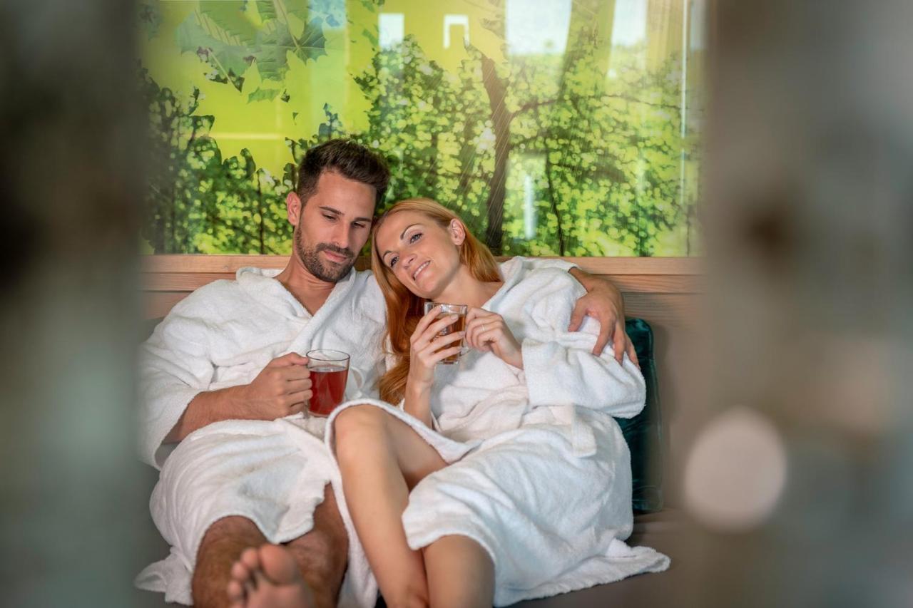 Landrefugium Obermueller 4,5 Sterne Otel Untergriesbach Dış mekan fotoğraf